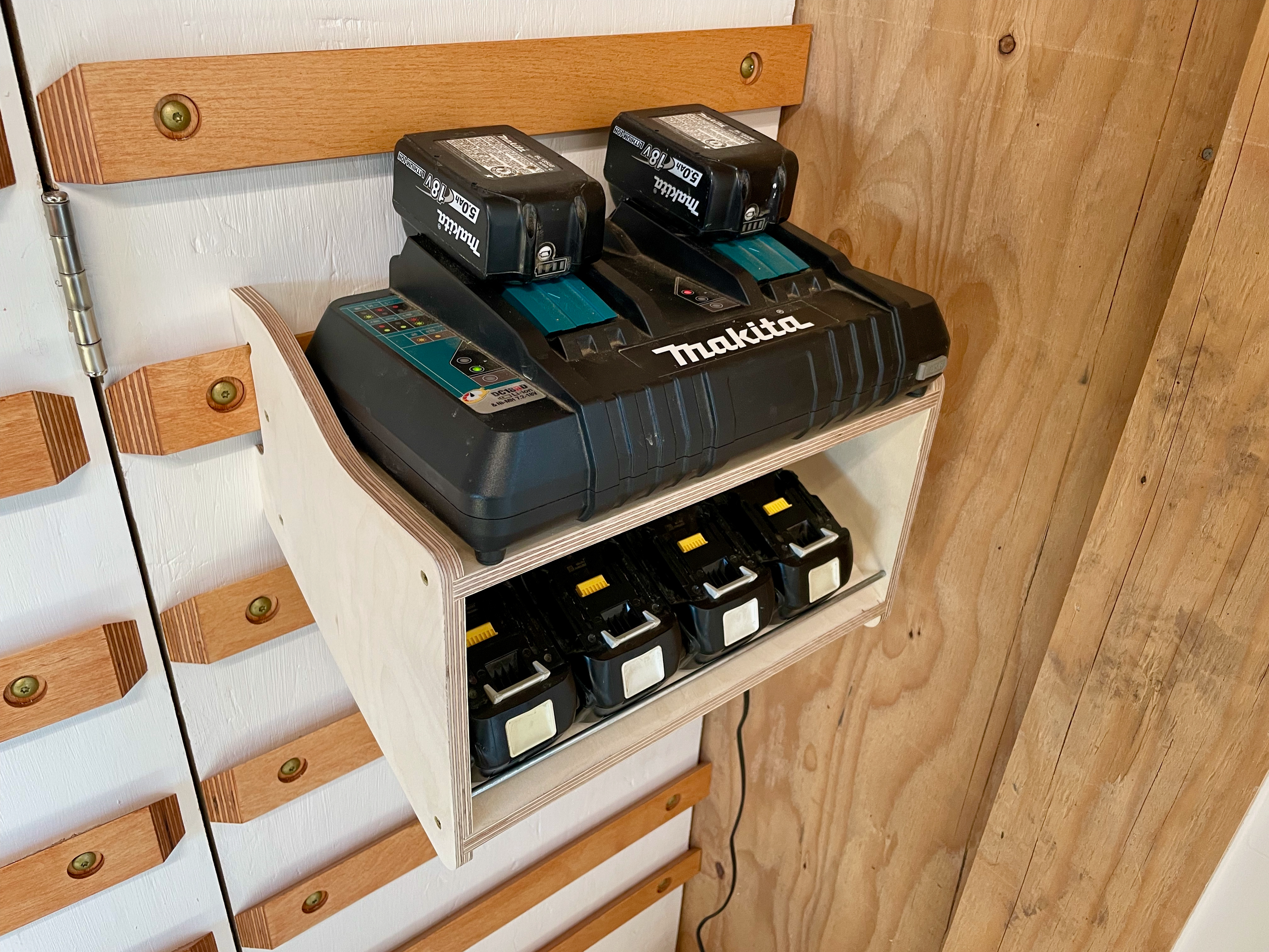 Cleat Makita Dual Battery Charger Station Created by cleishm — Designed